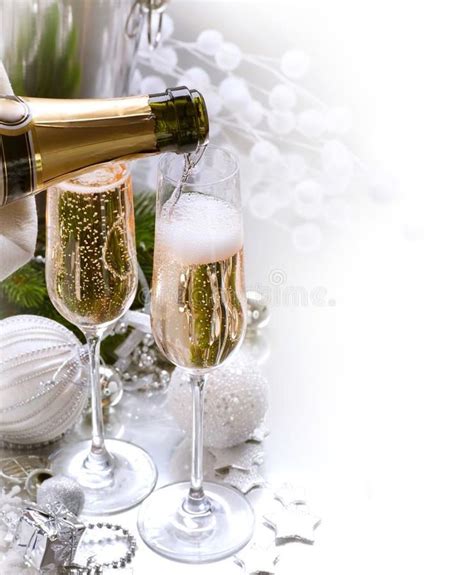 Пин от пользователя Sjannie на доске Happy New Year 2022 | Шампанское