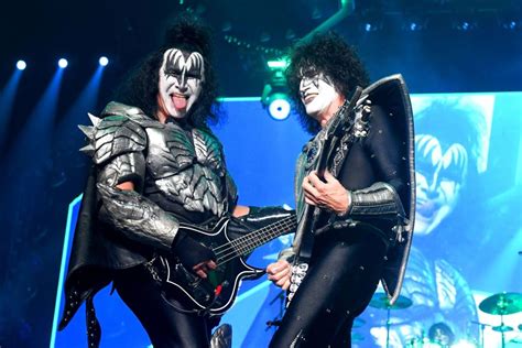 Kiss Tour Gene Simmons Cues Ace Frehley Peter Criss Both Ill Reunion Unlikely Music Times