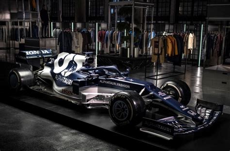 Alpha tauri alpha tauri 2021 alpha tauri f1. F1 | Rivoluzione cromatica per la nuova AlphaTauri - Video ...