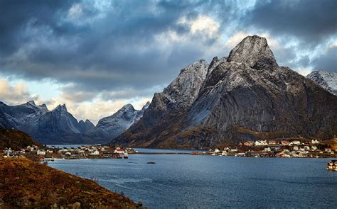 Download Norway Jagged Mountains Of Reine Wallpaper