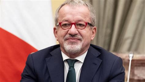 Roberto maroni, attuale presidente della regione lombardia, non si ricandiderà. Processo Maroni, chiesta condanna di 30 mesi. La sua ...