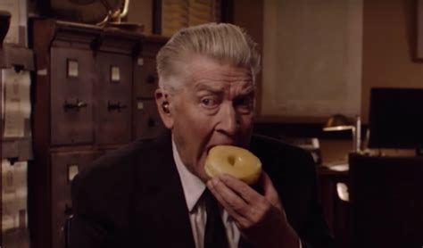 A New Twin Peaks Trailer Features David Lynch As Gordon Cole Eating A