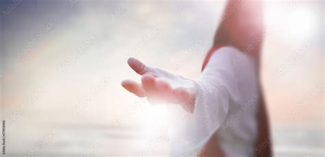 Foto De Resurrected Jesus Christ Reaching Out With Open Arms In The Sky Heaven And Cross Love