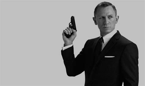 Daniel Craig Finally Confirms He Will Play James Bond Again