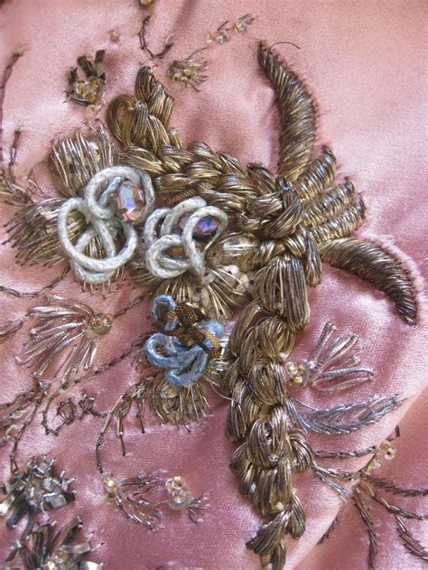 Pin By Vivs On Couture Couture Embroidery Embroidery Inspiration