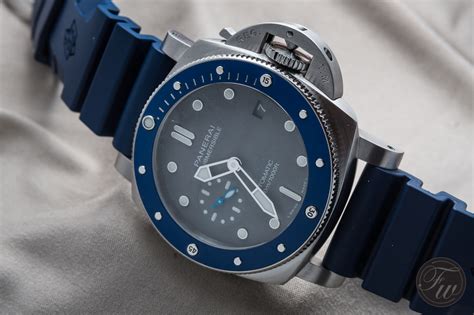 Hands On Panerai Submersible Pam00959 Review