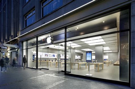 Check apple order status by entering your order number and your email after the prompt. Apple Store in Zurich Evacuated Following Incident With ...