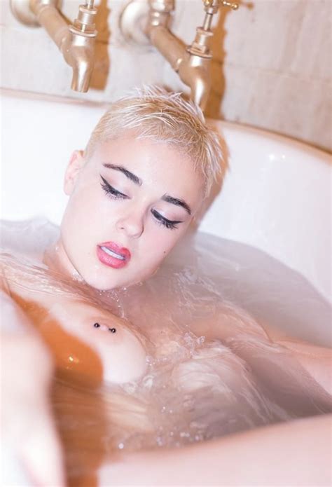 Stefania Ferrario Nude And Leaked Collection Photos Videos