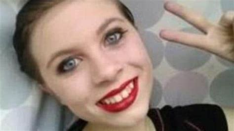 Girl Live Streams Her Own Suicide Police Powerless To Stop Viral Video