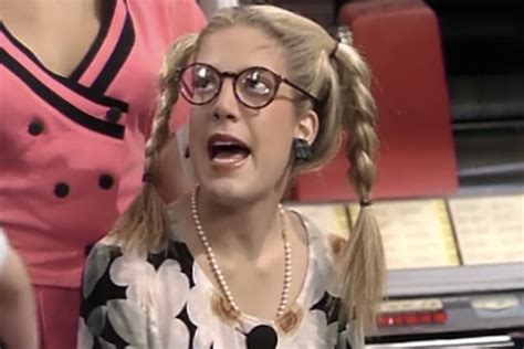 Garth was eliminated when the role was narrowed down to tiffani amber thiessen and elizabeth berkley. TV Actresses Who Are Actually Gorgeous In Real Life ...