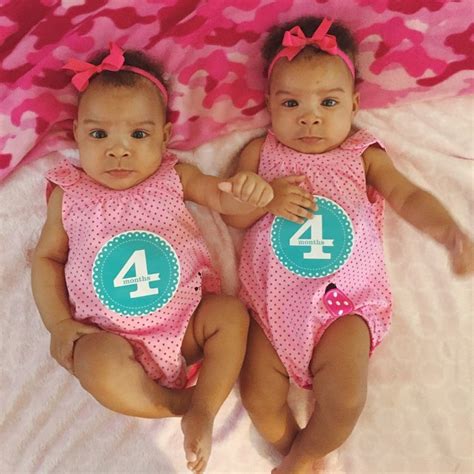 💗hey Big Girls 💗 Fourmonthsold Twinsisters Zakki Wu