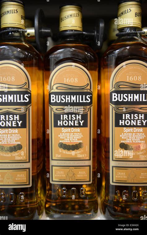 Bushmills Irish Honey Whiskey Stock Photo Alamy