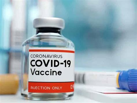 Foram divulgadas ainda algumas reações causadas pela vacina, que são esperadas. Testes de vacina da Universidade de Oxford são suspensos ...