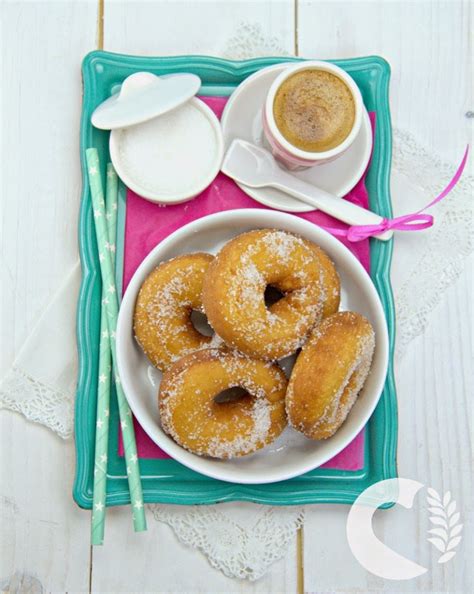 Per prepararli vi occorrono gli stampi a ciambella, solitamente in silicone e delle. CIAMBELLE FRITTE SENZA GLUTINE, la ricetta perfetta