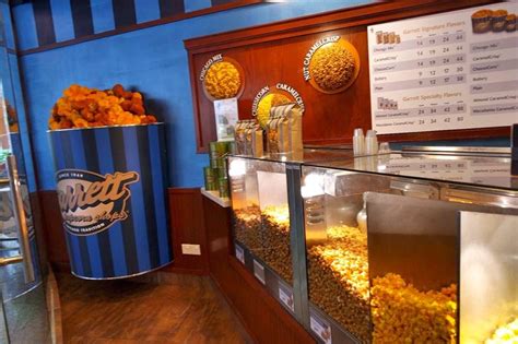 Klcc stands for kuala lumpur city centre and klcc park is indeed in the heart of the city, at the foot of the monumental petronas twin towers. Garrett Popcorn Shop @ Mid Valley