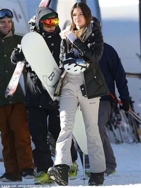 Kendall Jenner And Harry Styles Pictured Hitting The Slopes Together