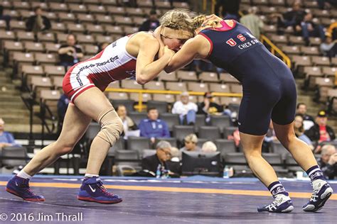 Womens Wrestling Shines At 2016 U S Olympic Team Trials Menlo College