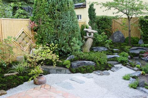 Asiatische tigermücke aus dem garten vertreiben? Die schönsten Ideen für japanische Gärten