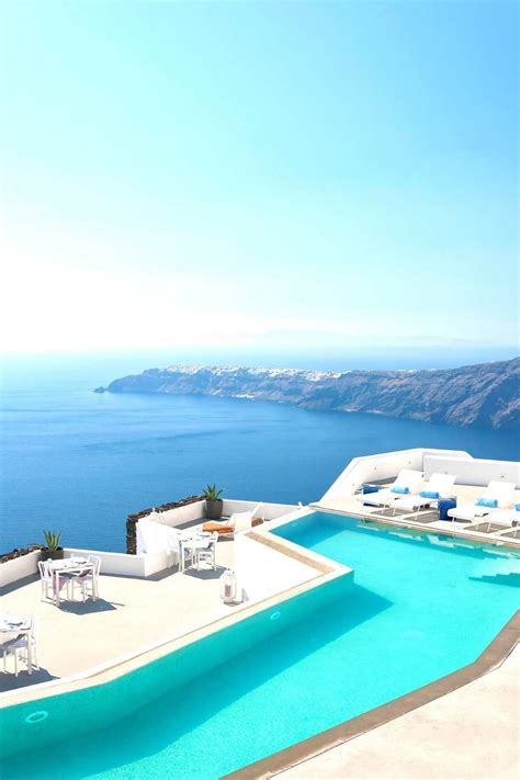 Most Romantic Honeymoon Hotels In Santorini Itsallbee Solo Travel