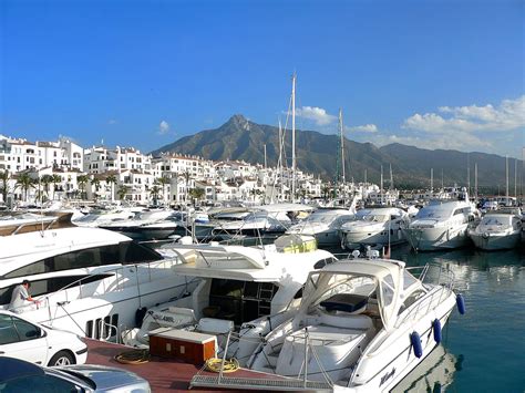 Going south to the costa del sol, glitzy marbella might said to be well and truly booming, with new developments back in vogue and great demand for holiday rentals. Fotos Marbella Spanien in Fotogalerie: Marbella