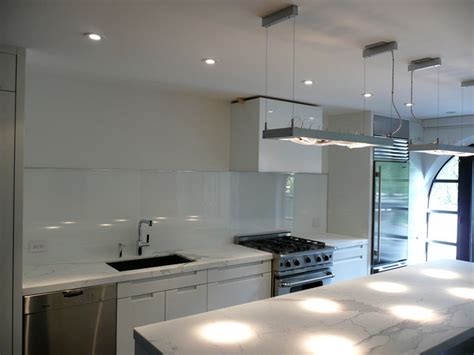 Creative kitchen backsplash ideas hative. WHITE BACKPAINTED GLASS BACKSPLASH (BSPL 27) - CBD Glass