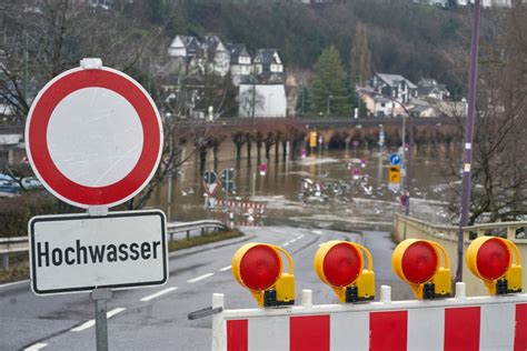 Unwetter im januar 2021 bis zu 50 liter regen in 48 stunden! Hochwasser-Warnung aktuell : Pegel steigen wieder! HIER ...