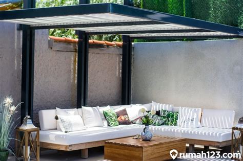 Pengertian rumah minimalis sendiri adalah rumah yang cenderung mengutamakan fungsionalitas tanpa mengurangi. 11 Model Teras Rumah Minimalis dengan Sentuhan Industrial ...