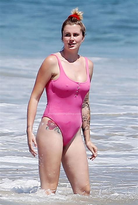 Ireland Baldwin In Pink Swimsuit At The Beach In Malibu 08 Gotceleb