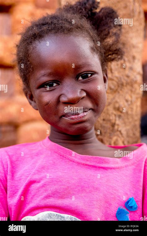 Burkina Faso Girl Banque De Photographies Et Dimages à Haute