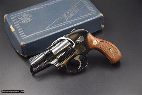 Sandw Mode 38 Shrouded Hammer Airweight Bodyguard 38 Special Revolver 70