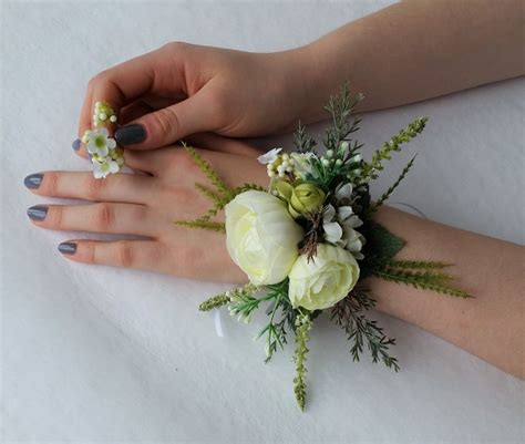 Woodland Green And White Wrist Corsage Wild Flower Corsage Etsy In 2020