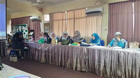 Untuk makluman, permohonan kemasukan guru interim 2019 di sekolah kebangsaan (sk) dan sekolah jenis kebangsaan cina (sjkc) kini telah dibuka. Sekolah Rendah Binturan Tutong, Kluster 5: PERJUMPAAN ...