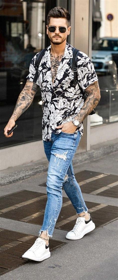 No need to break a sweat over your summer style! 11 Cool Summer Street Style For Men | Summer outfits men ...