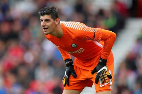 Chelsea Transfer News Thibaut Courtois Could Leave As Maurizio Sarri