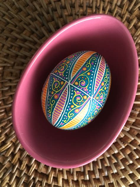 Pin By Brandi Bartlett On Pysanka Cool Easter Eggs Easter Egg