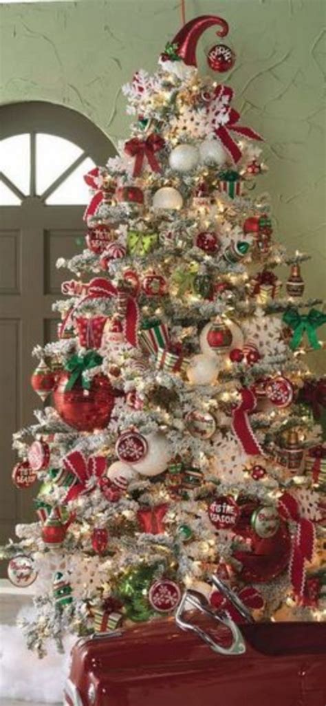 60 Flocked Christmas Tree Decor Ideas Suitable For Special Moment