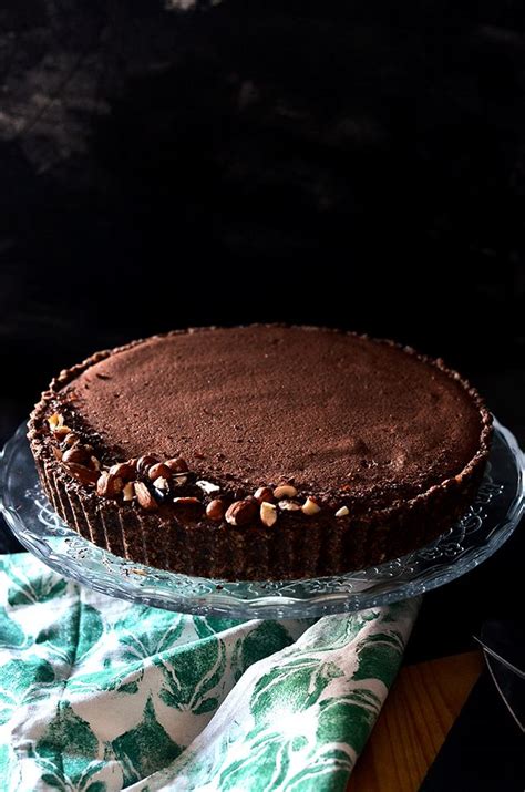 Chocolate avocado salted caramel mousse. Vegan Caramel & Cacao Mousse Tart | The Hungry Herbivores ...