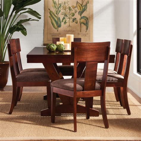 The rectangular table is usually a minimum of 36 inches wide and is the best design for hosting large groups of people. 20 Wood Rectangle Dining Tables that Seats 6 Under $500
