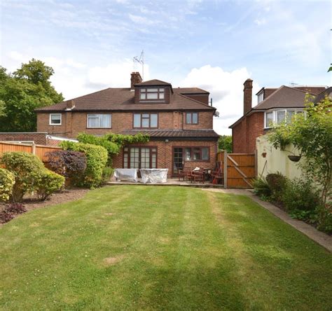 Woodside park is an attractive open space located in thundersley, benfleet which has woodside park covers an area of around 10 hectares (30 acres). Woodside Park N12 - Real Estates