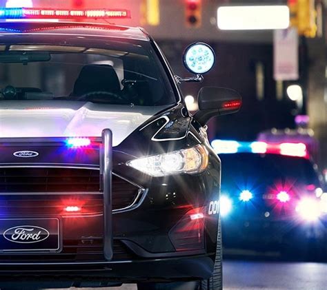 Ford Police Responder Hybrid Sedan Model Details