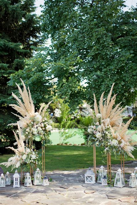 Boho Wedding Ceremony Decor Inspiration | Wedding ceremony backdrop
