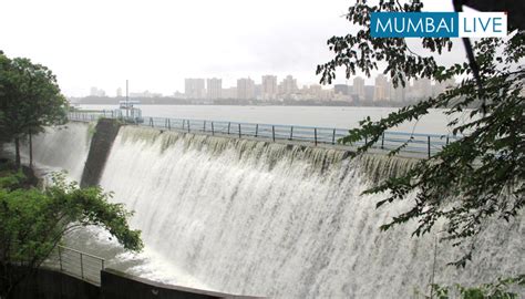Vihar lake in mumbai, maharashtra is situated on the river of mithi within the premises of borivali having originated in the year 1860, the beautiful vihar lake is encircled by the tulsi and powai lake. Mumbai Lakes filled to capacity | Pali Hill | Mumbai Live