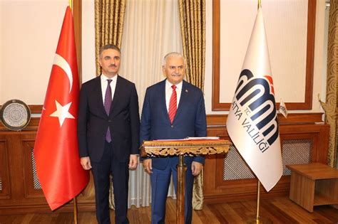 Refahiye, erzincan), türk siyasetçi ve mühendis, türkiye'nin 27. Binali Yıldırım Malatya Valiliğini ziyaret etti - Yeni Akit