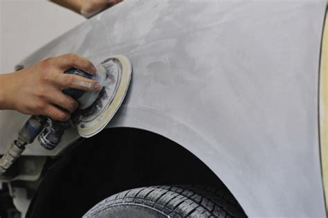 Bombe de peinture ral bicomposants accroche direct tous supports ! Retouche peinture carrosserie : les retouches de peinture auto
