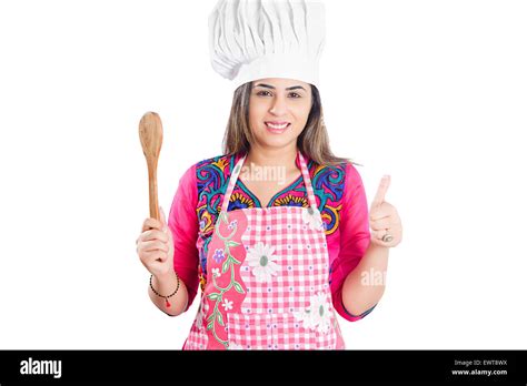 Indian Lady Cooking Hi Res Stock Photography And Images Alamy