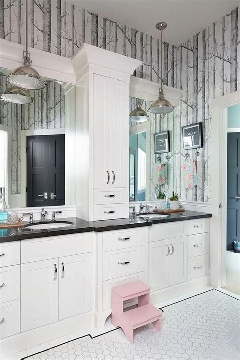 Jan 25, 2021 · sharing jill: Jack and Jill bathroom The kid's bedrooms are connected ...
