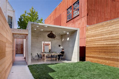 Schedule an appointment today — classic and contemporary a custom patio cover for your outdoor space gives easily accessible outdoor work and play that lasts a. 18 Wonderful Industrial Patio Designs That Will Make You ...