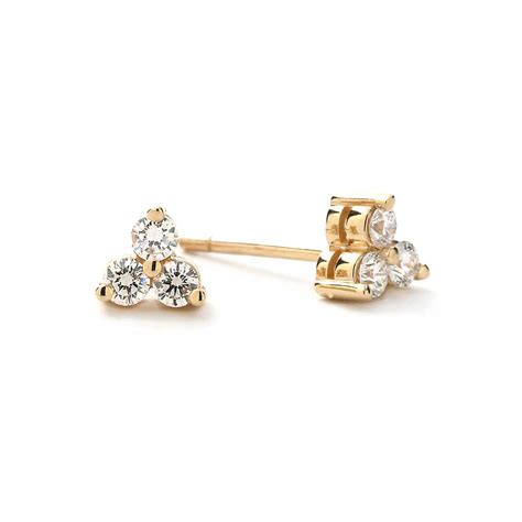 Cttw Three Diamond Cluster Stud Earrings In Yellow Gold New York