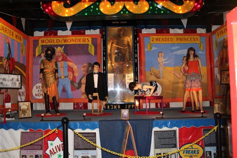 The Sideshow Exhibit Carnival History Old Circus Photos Sideshow History Showmen S Museum