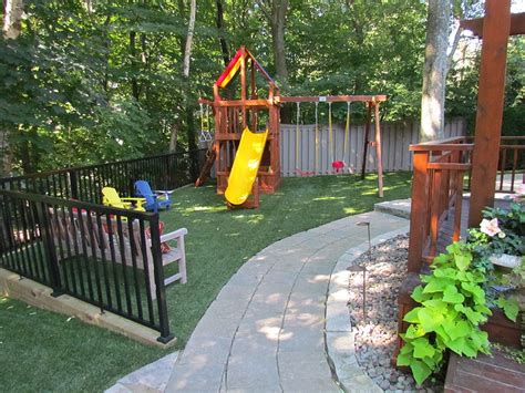 Search for artificial grass on topwebanswers.com! Artificial Grass with Aluminium Fence - ProGreen